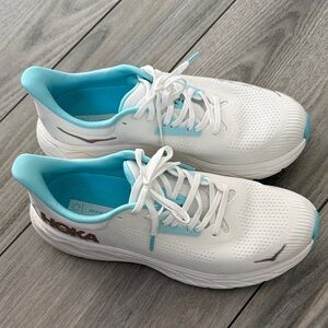 Hoka Arahi 7 White & Turquoise Women's Running Sneakers